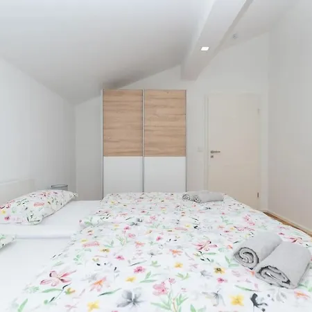 Nusa - Imotski- Brand New Villa