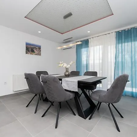 Nusa - Imotski- Brand New Villa *